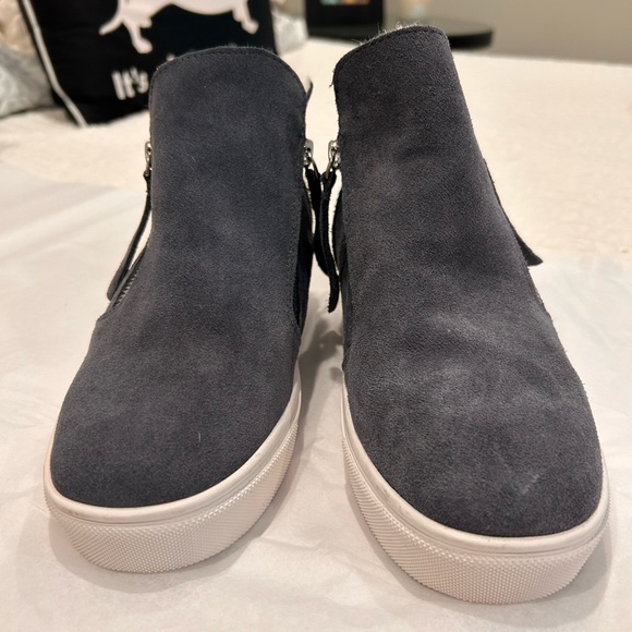 STEVE MADDEN - Picture 2 of 8